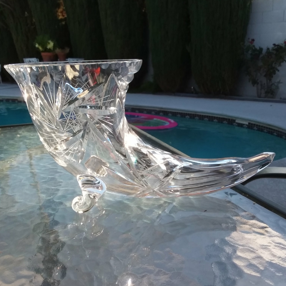 Handcut German Crystal Cornucopia - Picture 4 of 7